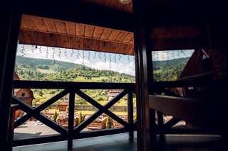 Отель Chalet Filvarok Славское Люкс с видом на горы-1